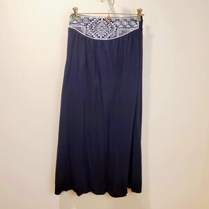 AMERICAN EAGLE OUTFITTER women's black maxi Skirt elastic Waist size XS
